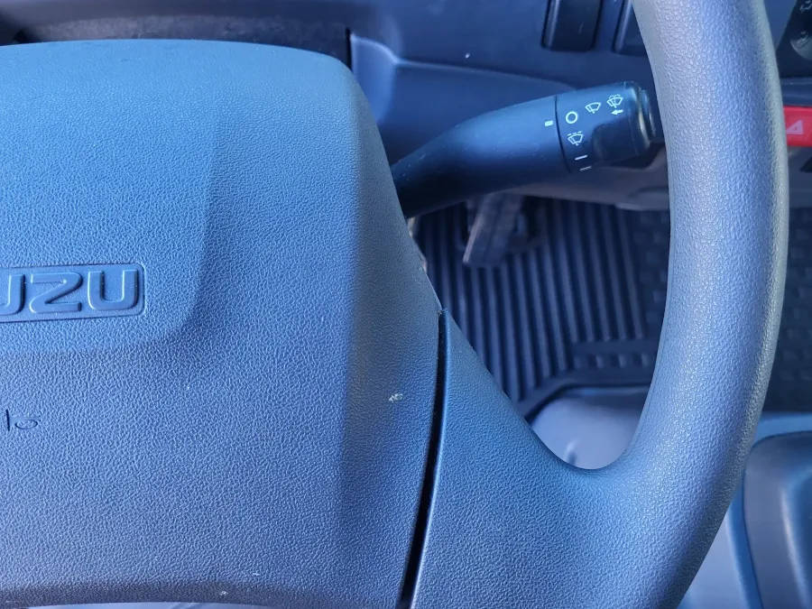 2018 Isuzu NPR-HD | Photo 12 of 17