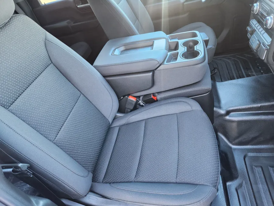 2026 GMC Sierra 2500HD Pro | Photo 9 of 20