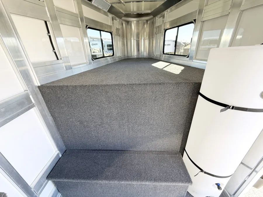 2026 Cimarron Norstar Warmblood 2 + 1 | Photo 6 of 22