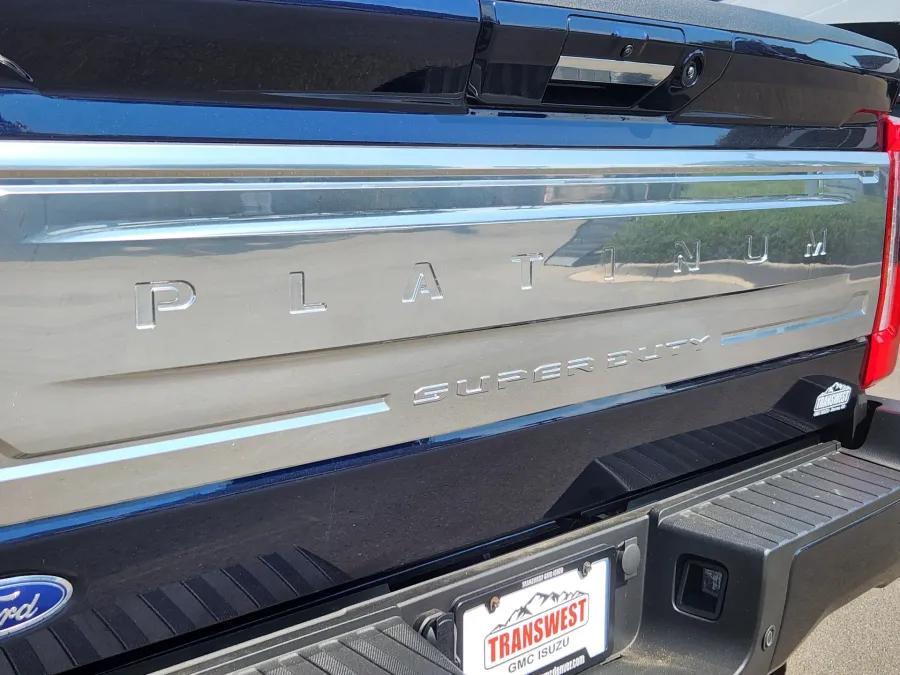 2024 Ford Super Duty F-350 SRW | Photo 14 of 33