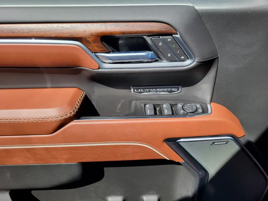 2026 GMC Sierra 1500 Denali Ultimate | Photo 19 of 26