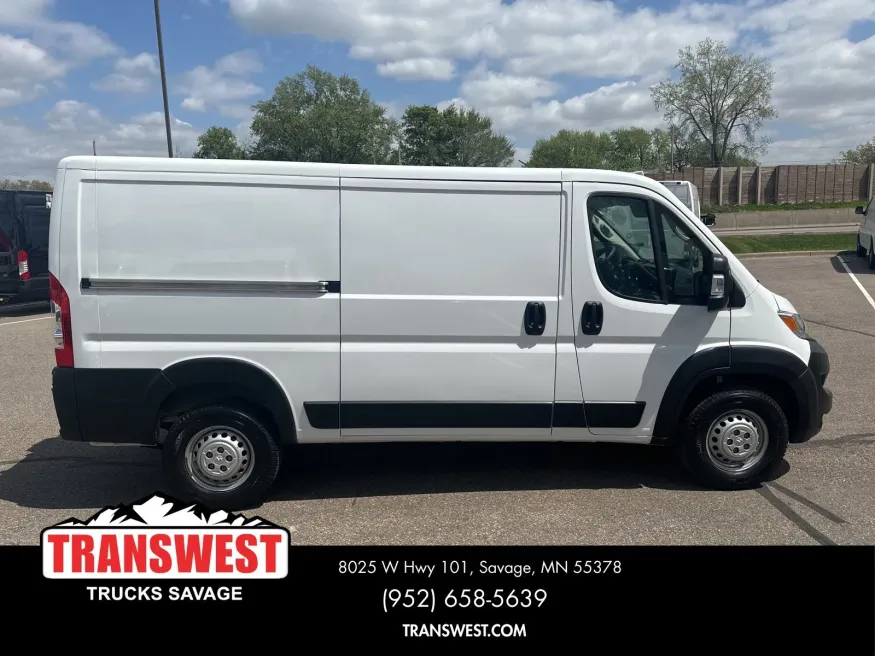 2025 RAM ProMaster 2500 Base | Photo 4 of 15