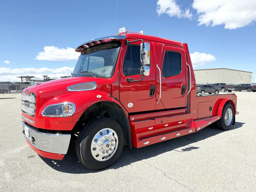 2023 Freightliner M2 106 Summit Hauler