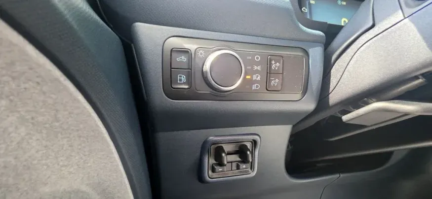 2026 Ford Maverick | Photo 12 of 27