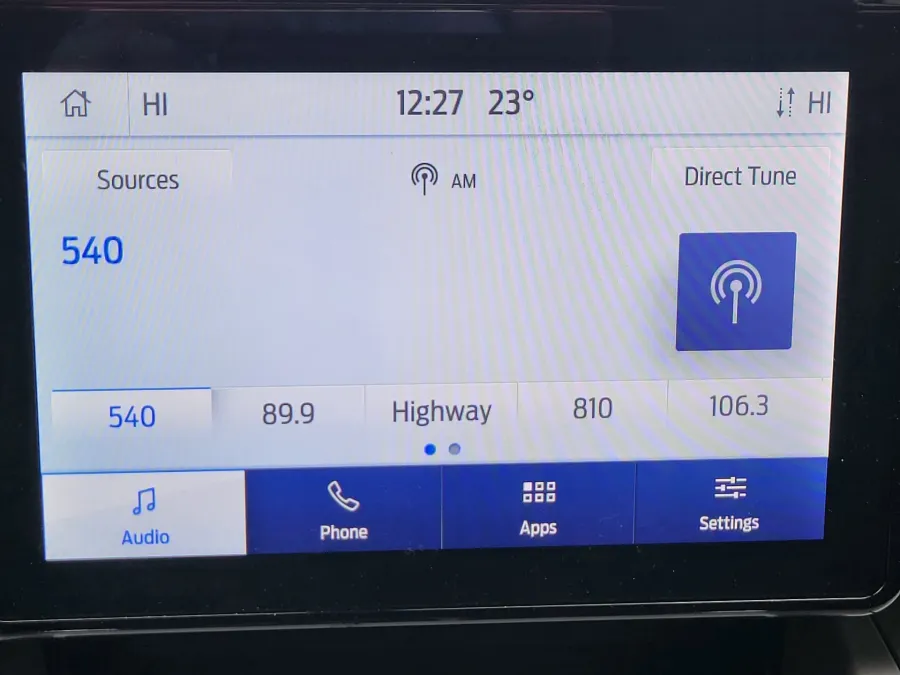 2023 Ford Explorer XLT | Photo 26 of 32