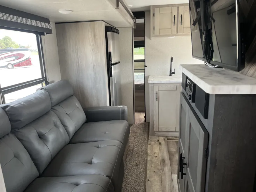 2021 KZ Connect SE 221RBSE | Photo 23 of 24