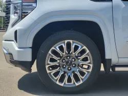 2026 GMC Sierra 1500 Denali Ultimate | Thumbnail Photo 8 of 26