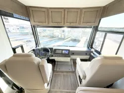 2026 Newmar Canyon Star 3947 | Thumbnail Photo 6 of 33