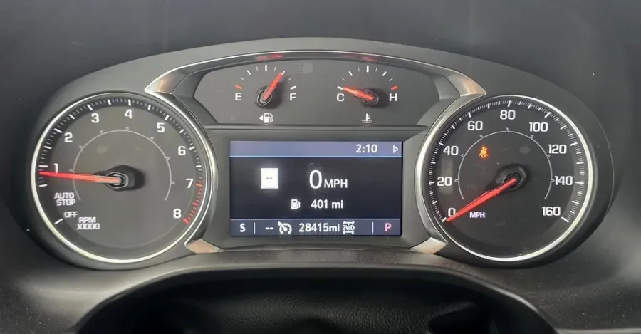 2023 GMC Acadia | Photo 18 of 30