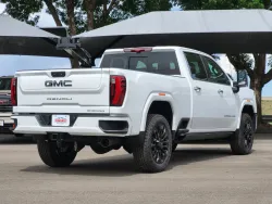 2026 GMC Sierra 2500HD Denali Ultimate | Thumbnail Photo 6 of 25