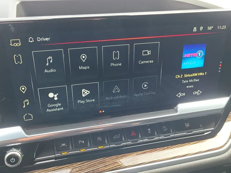 2025 GMC Sierra 1500 Elevation | Photo 15 of 23