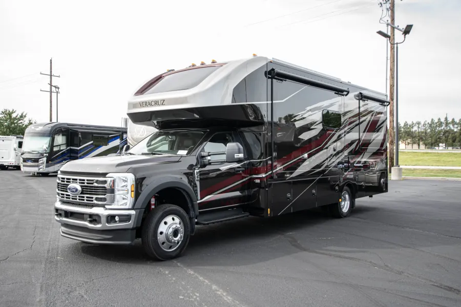 2026 Renegade Veracruz 32VDS | Photo 7 of 16