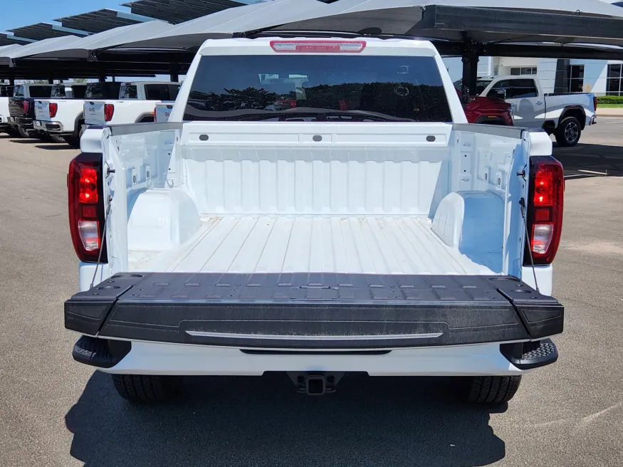 2026 GMC Sierra 1500 Elevation | Photo 16 of 28