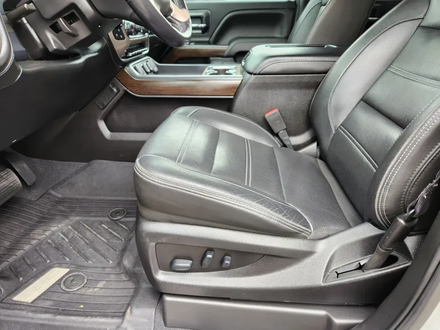 2018 GMC Sierra 1500 Denali | Photo 7 of 29