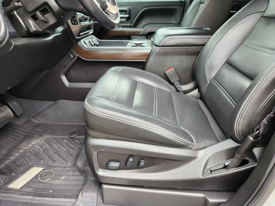 2018 GMC Sierra 1500 Denali | Photo 7 of 29