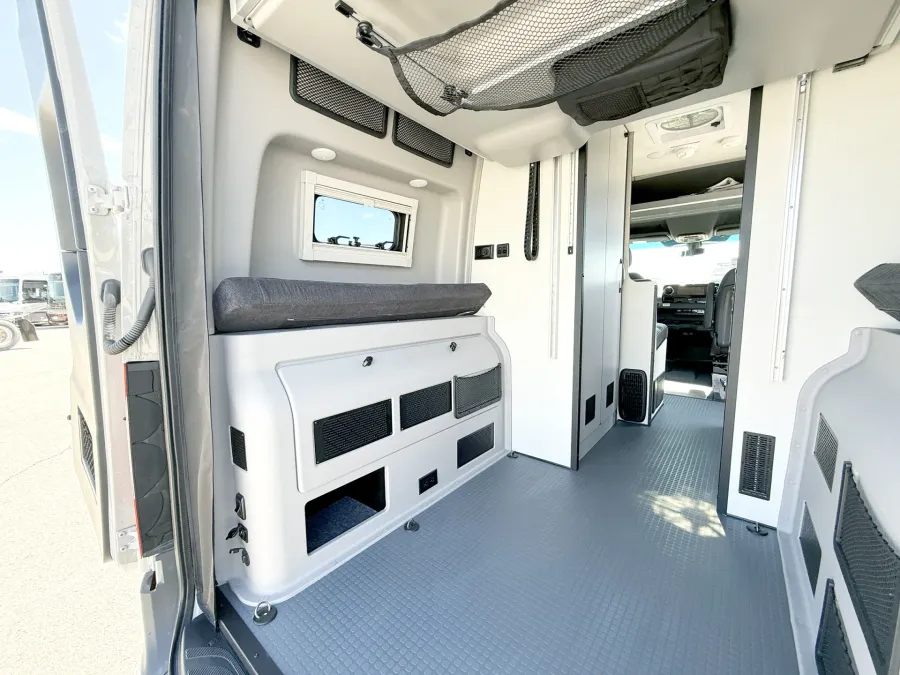 2027 Winnebago Revel Sport 44N | Photo 15 of 19