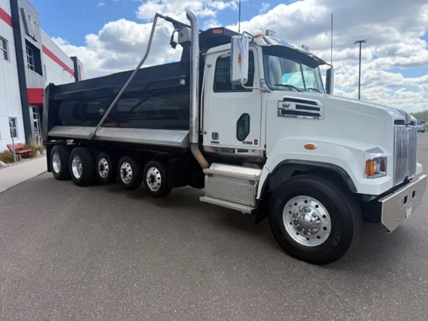 2021 Western Star 4700 | Photo 8 of 12