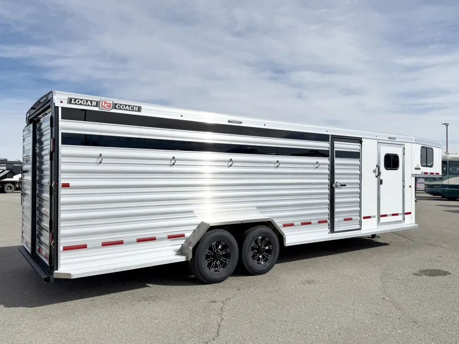 2026 Logan Coach Stock Combo | Photo 10 of 19