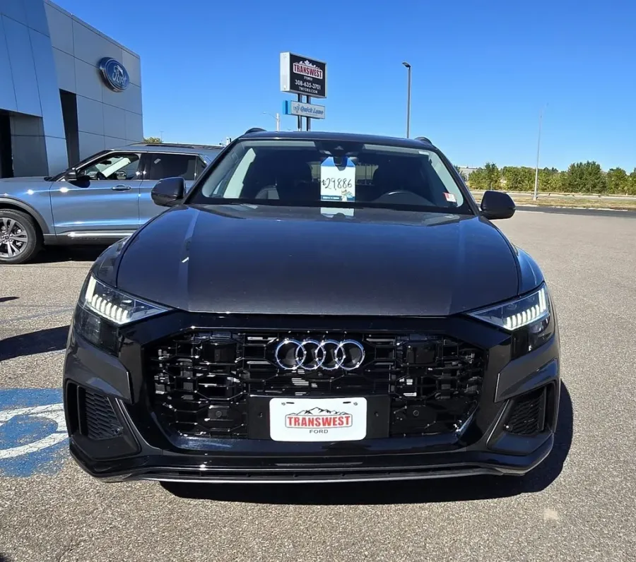 2019 Audi Q8 | Photo 2 of 29