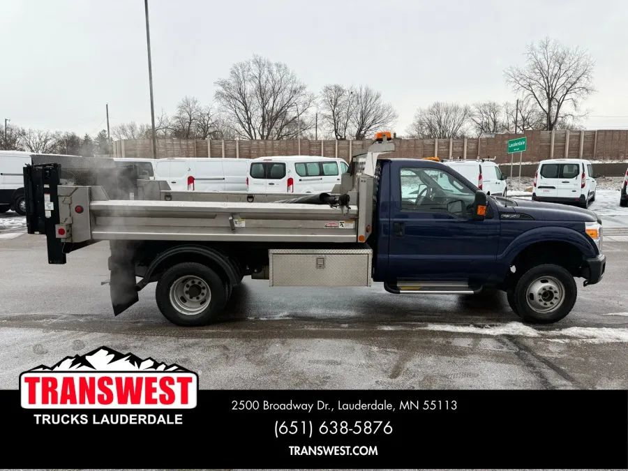 2011 Ford Super Duty F-350 XL | Photo 11 of 20