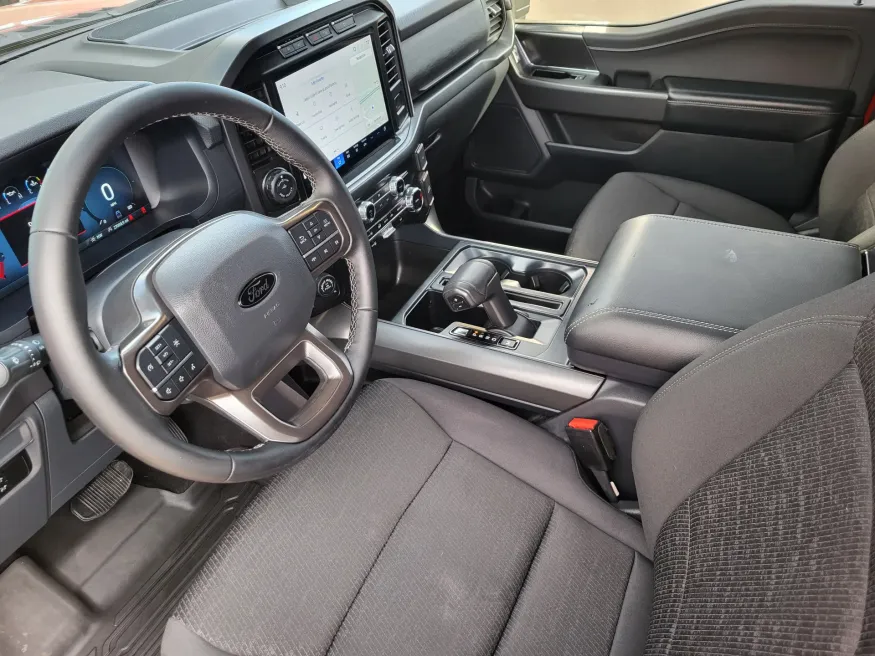 2024 Ford F-150 XLT | Photo 11 of 24