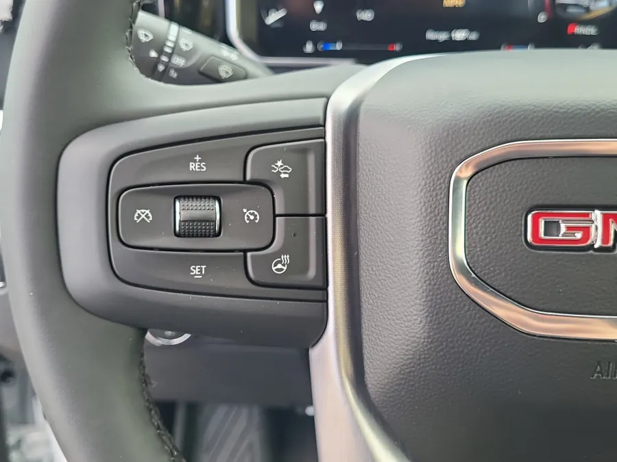 2026 GMC Sierra 1500 Elevation | Photo 11 of 23