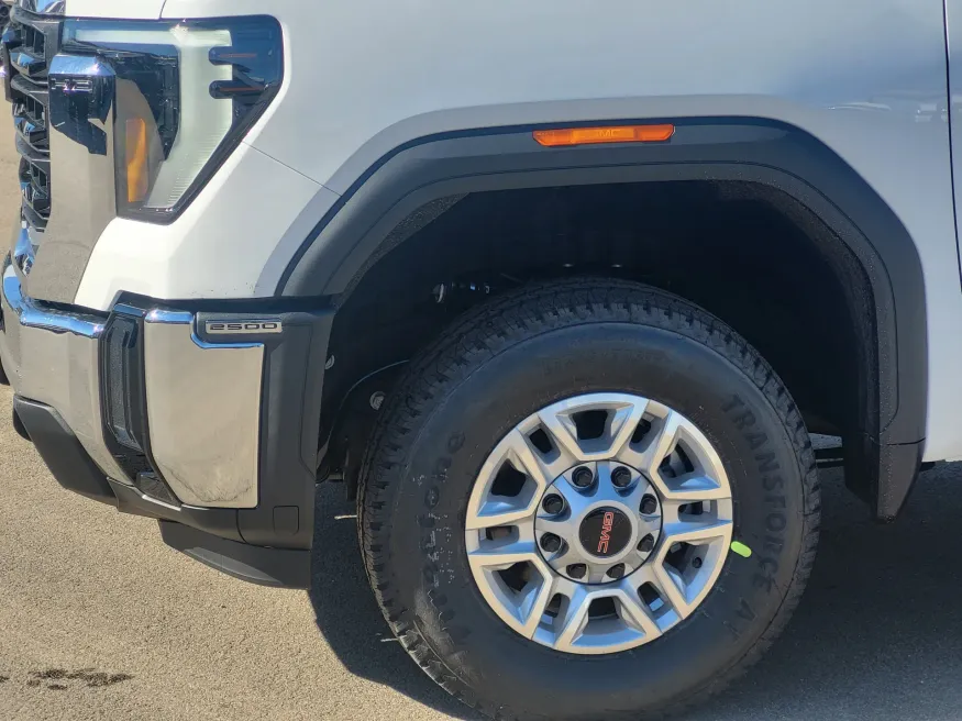 2026 GMC Sierra 2500HD Pro | Photo 8 of 26