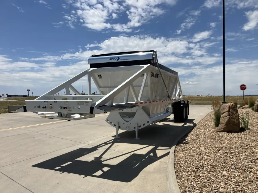 2025 Trail King TKBD22-402 | Photo 13 of 12