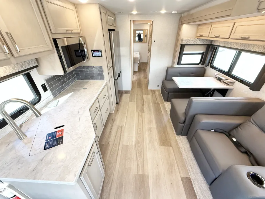 2026 Renegade Verona 36VSB | Photo 4 of 28