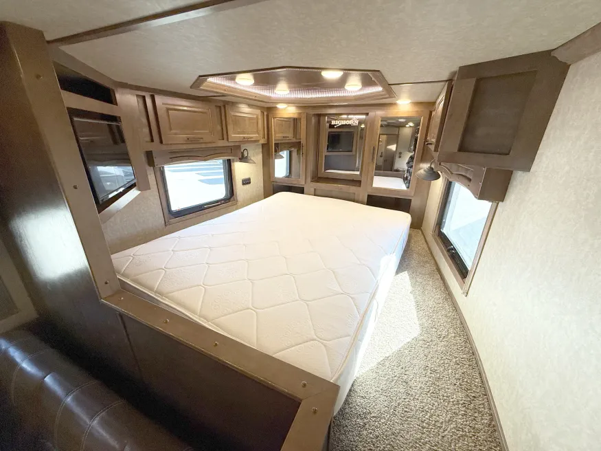 2022 Lakota Bighorn 6HLQ | Photo 5 of 26