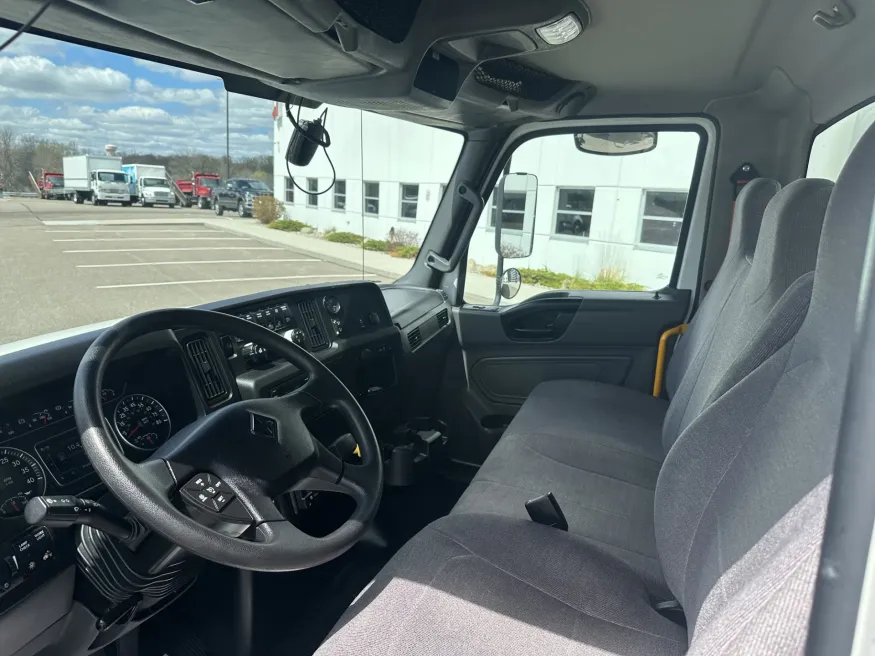 2022 International MV607 | Photo 10 of 13