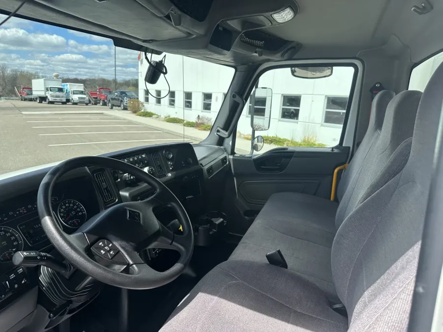 2022 International MV607 | Photo 10 of 13