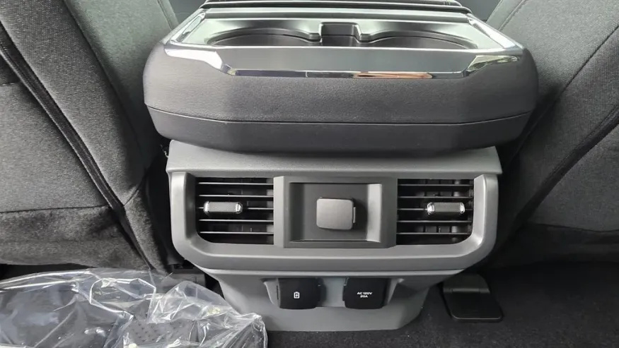 2025 Ford F-150 | Photo 28 of 29