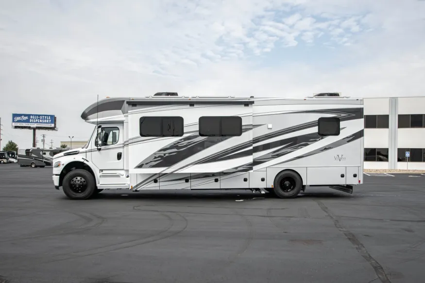 2026 Renegade Verona 36VSB | Photo 1 of 25