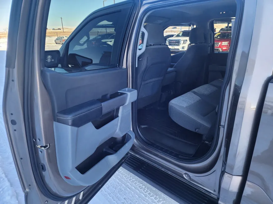 2023 Ford F-150 XL | Photo 11 of 27