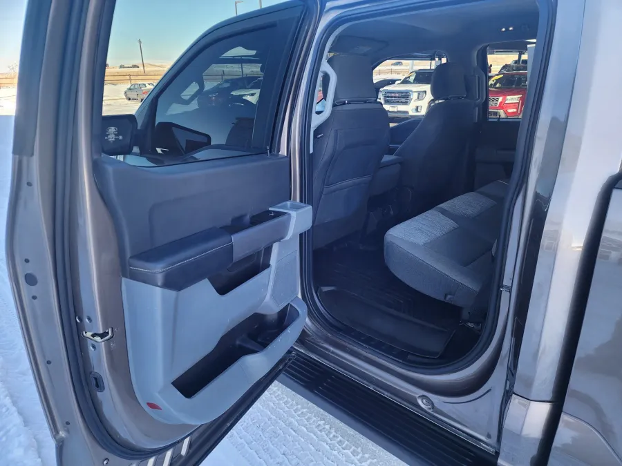 2023 Ford F-150 XL | Photo 11 of 27