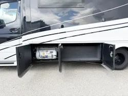 2026 Newmar Freedom Aire 2515 | Thumbnail Photo 22 of 23