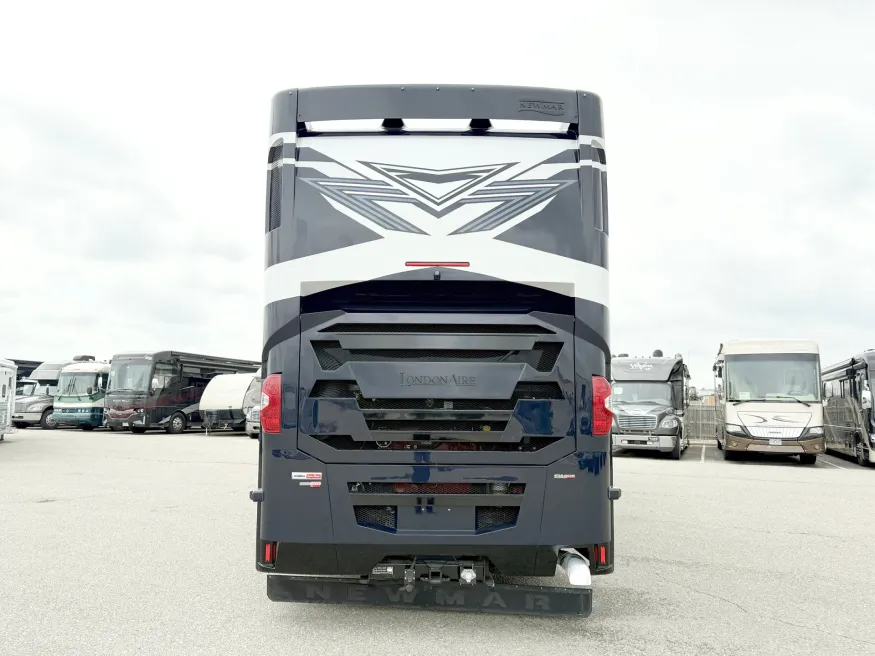 2026 Newmar London Aire 4551 | Photo 21 of 33