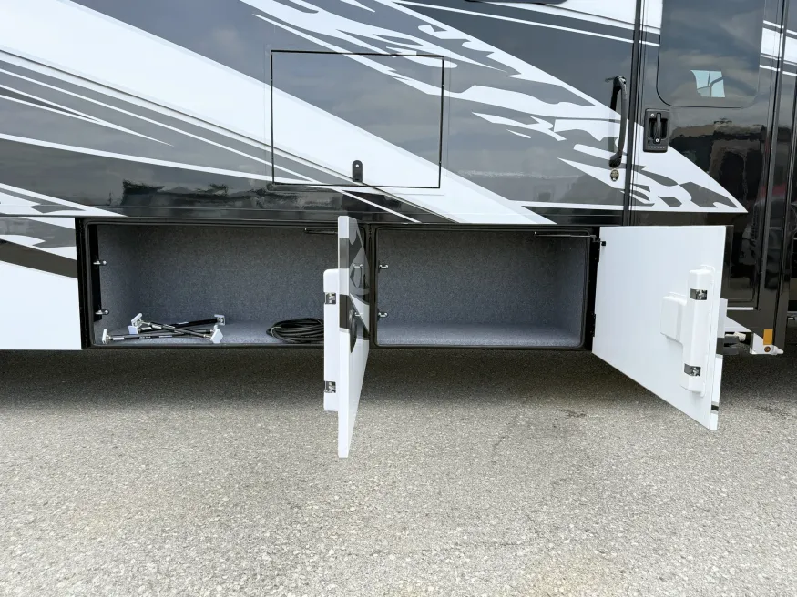 2026 Renegade Verona 40VRB | Photo 25 of 31