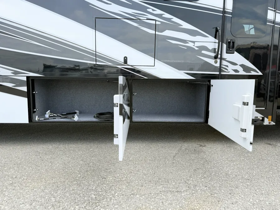 2026 Renegade Verona 40VRB | Photo 25 of 31