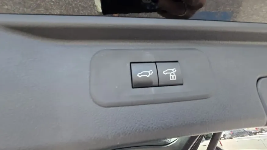 2024 Toyota Grand Highlander | Photo 9 of 26