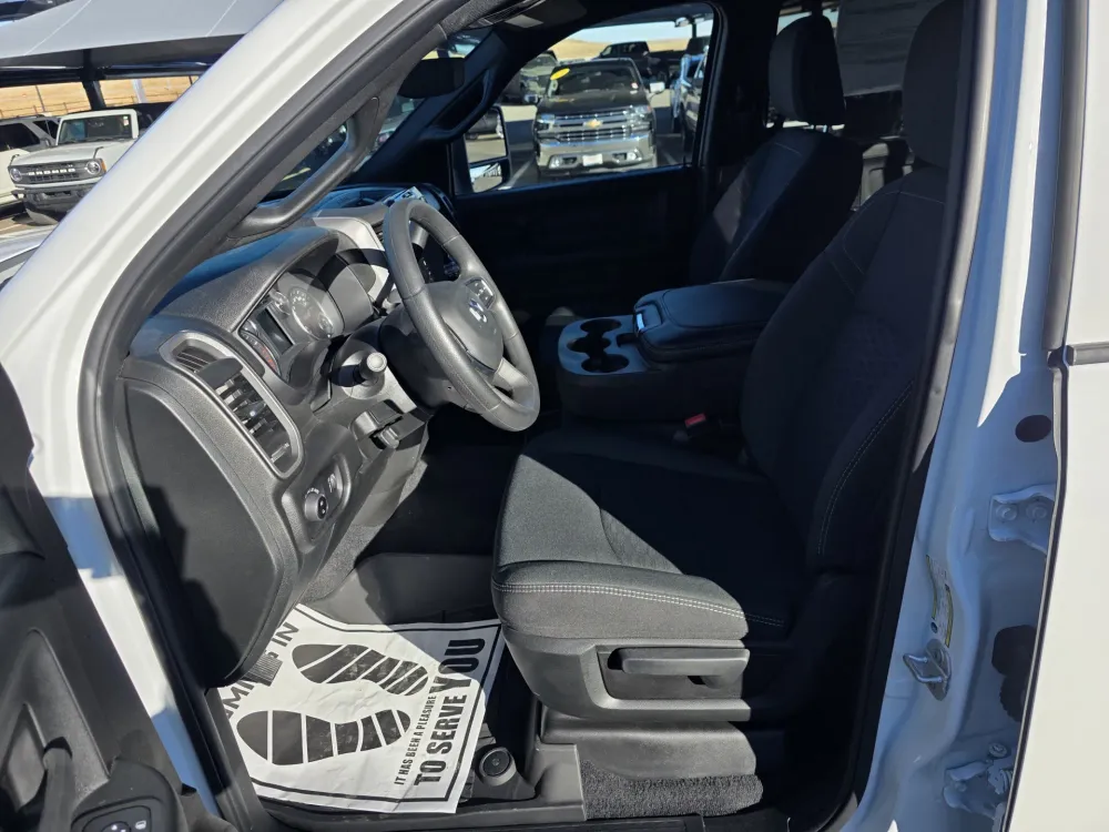 2026 RAM 3500 Tradesman - Photo 9