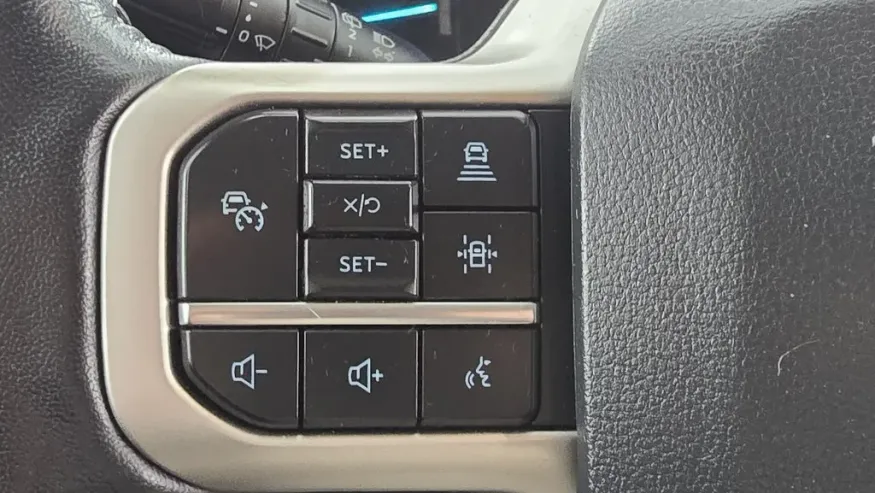 2022 Ford Expedition Max | Photo 18 of 35