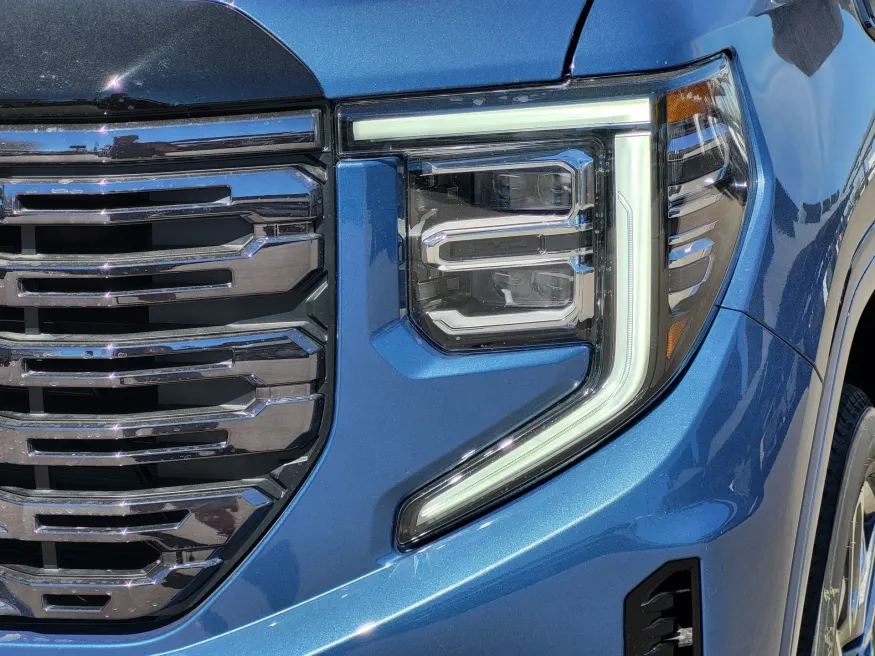 2026 GMC Sierra 1500 Denali Ultimate | Photo 7 of 26