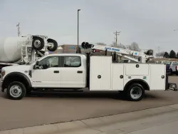 2019 Ford Super Duty F-550 XL | Thumbnail Photo 1 of 14