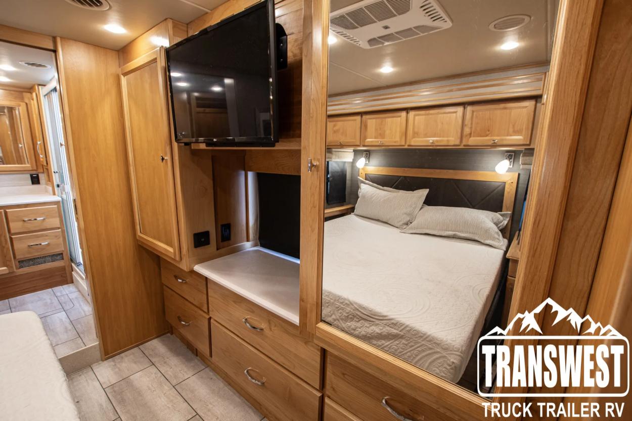 2021 Tiffin Allegro Red 340 38LL | Photo 22 of 29