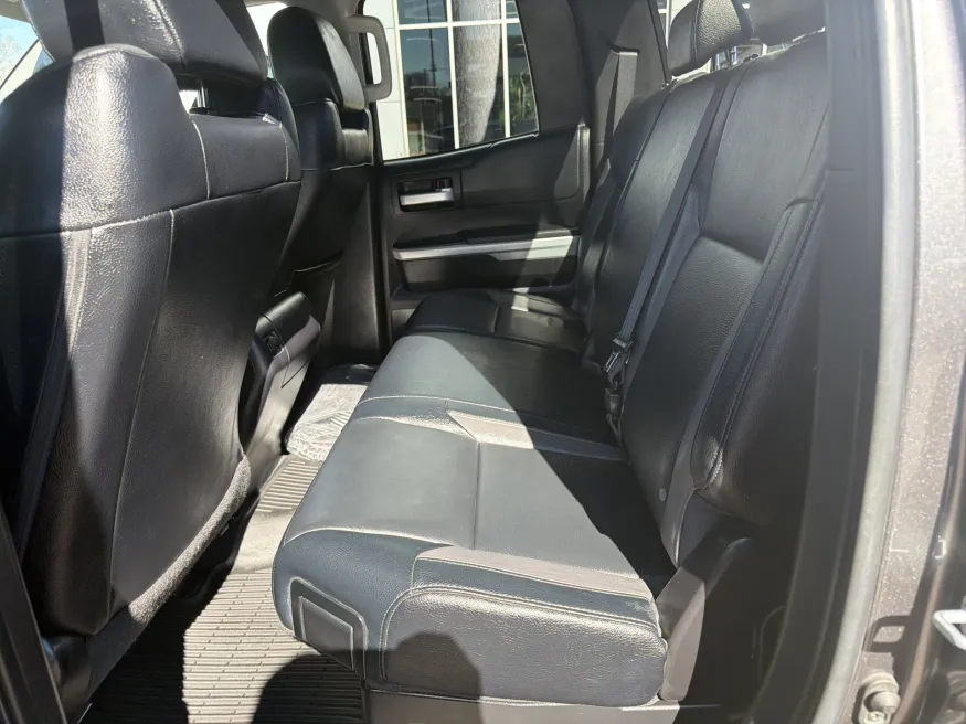 2021 Toyota Tundra 4WD Limited | Photo 9 of 19