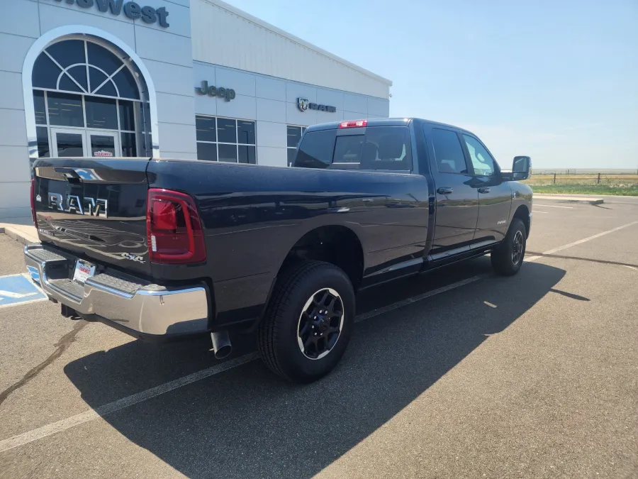 2025 RAM 2500 Laramie | Photo 8 of 27