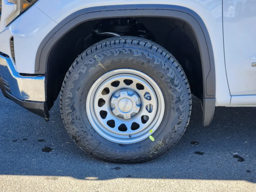 2026 GMC Sierra 1500 Pro | Photo 22 of 30