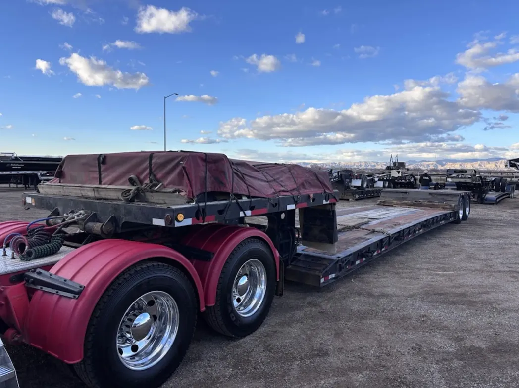 2000 Dynaweld Lowboy 
